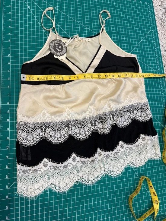 Hazel Silk Lace Camisole Tiered Tank Ivory Black NWT Size Small Romantic - Picture 4 of 8